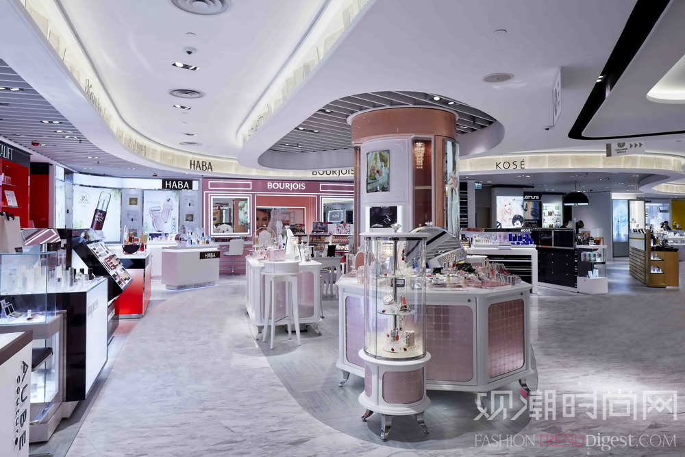 迪生集團旗下、全新一站式化妝美容概念店BEAUTY AVENUE隆重開幕