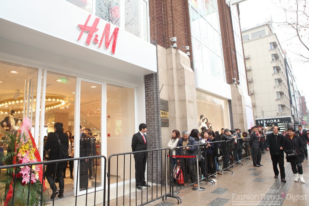 H&M中国大陆首店 于上海淮海路华丽新装重现！