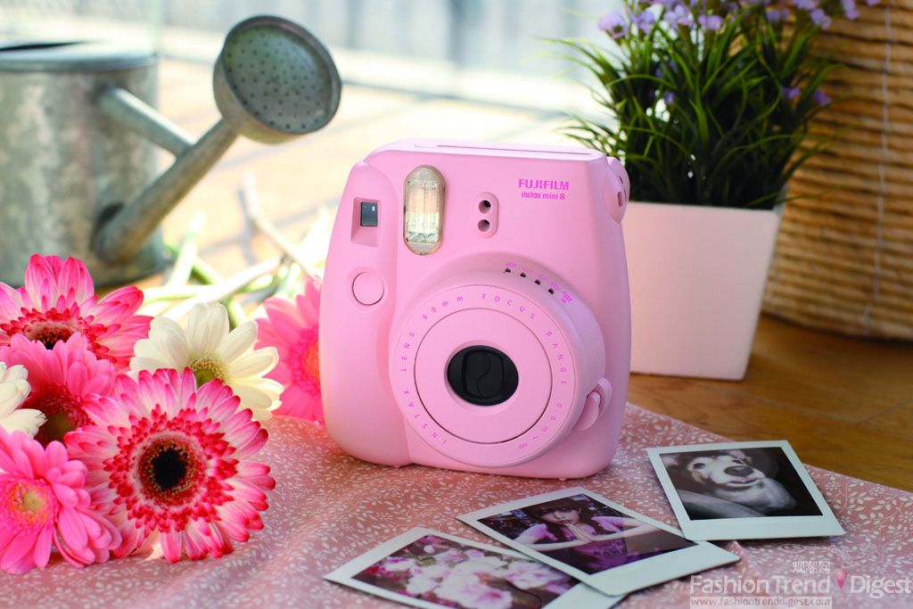 一次成像相机趣奇Checky Instax Mini 8荣膺2013红点奖产品设计奖