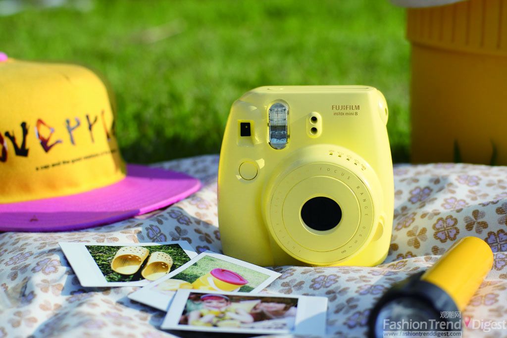 一次成像相机趣奇Checky Instax Mini 8荣膺2013红点奖产品设计奖