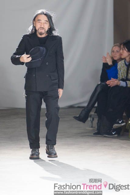 Yohji Yamamoto 2013秋冬系列是一场没有主题的时装秀