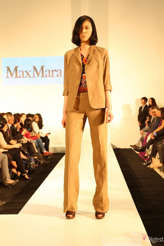 摩登藝術(shù) 春滿山城——MaxMara 2013 重慶 星光閃耀