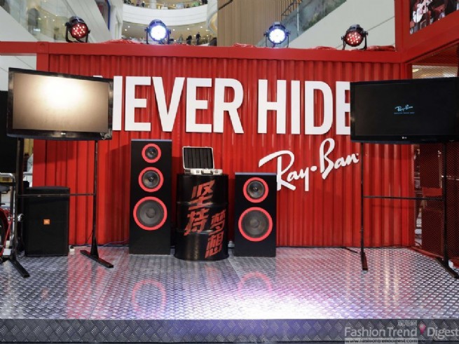 Ray-Ban20...