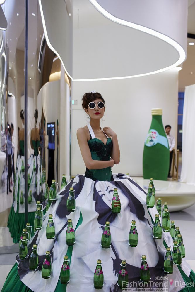 巴黎水Perrier 波普150周年