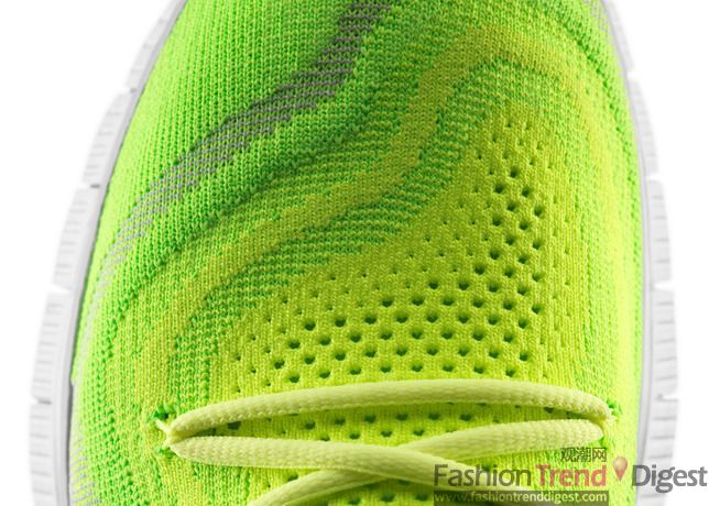 全新跑鞋Nike Free Flyknit——袜子般贴合