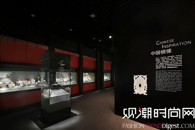 “博萃臻艺-中西方珍宝艺术展”中国情愫展示区域，深度体现东西方瑰宝蕴含的中国韵味，彰显东西方文化浸润的璀璨光芒。