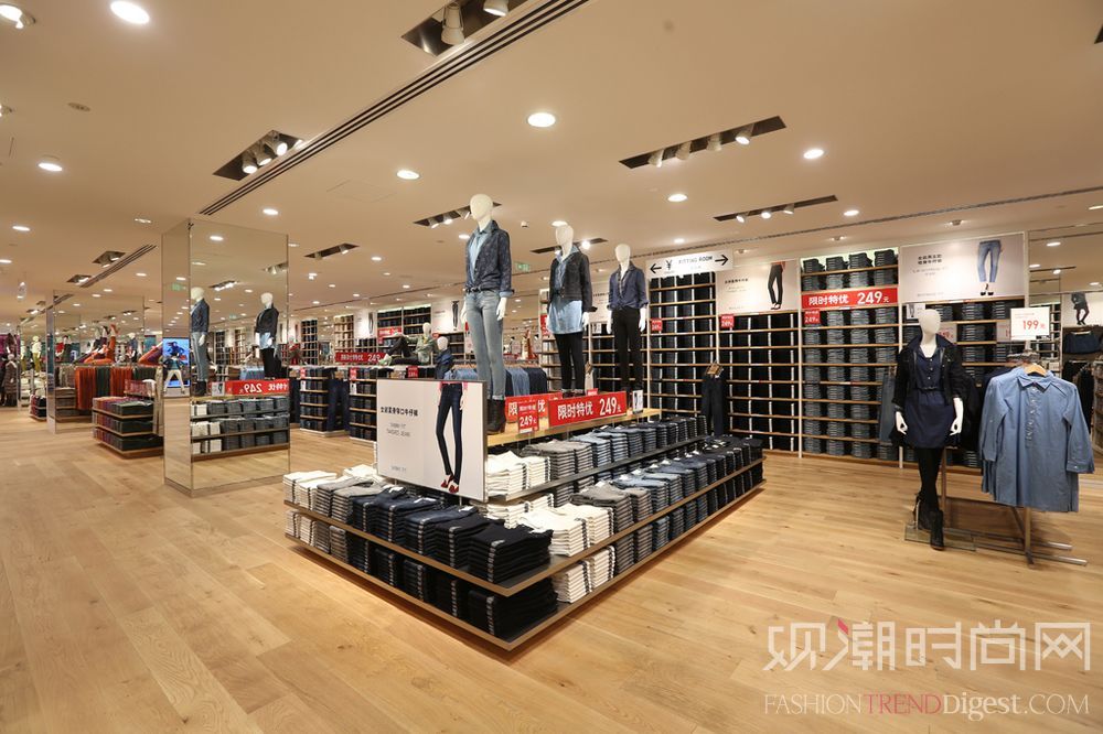 UNIQLO SHANGHAI[优衣库上海]最大、最新全球旗舰店举办盛大开业