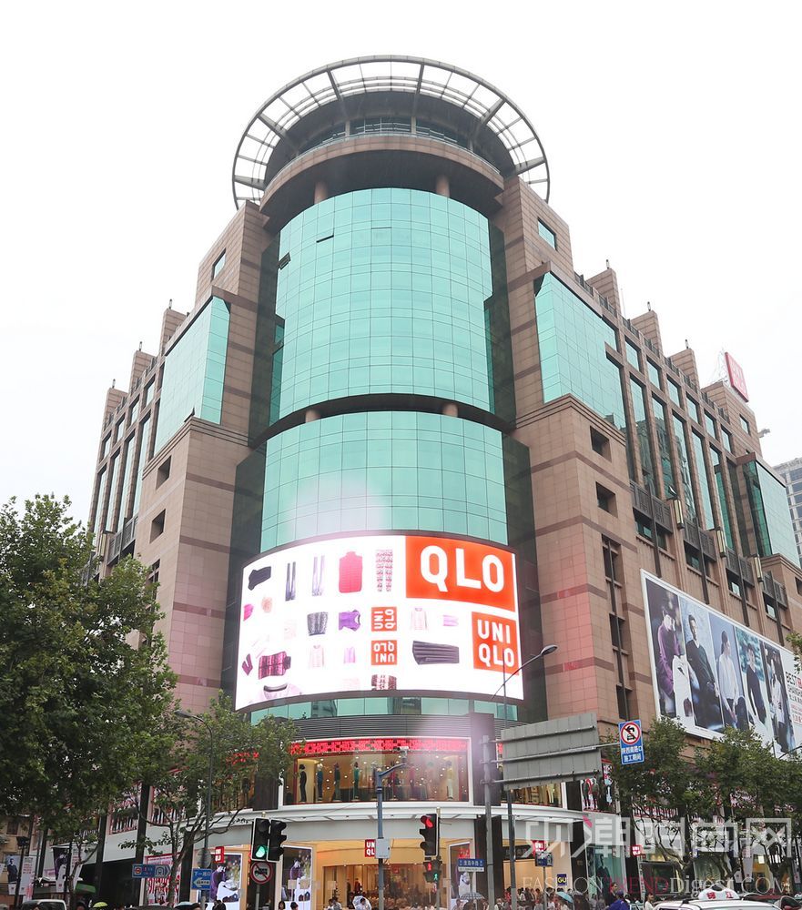 UNIQLO SHANGHAI[优衣库上海]最大、最新全球旗舰店举办盛大开业
