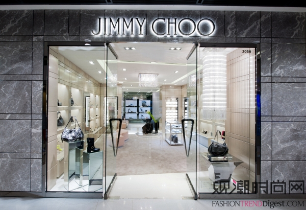 Jimmy Choo上市首日...