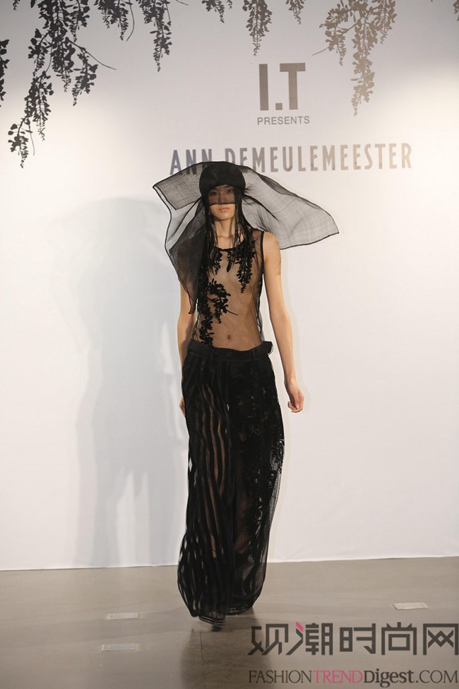 ANN DEMEULEMEESTER上海芮欧百货精品店开幕 暨2014春夏男女装时装展