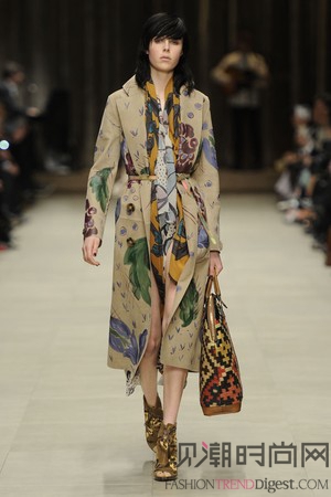 Burberry 2013-...