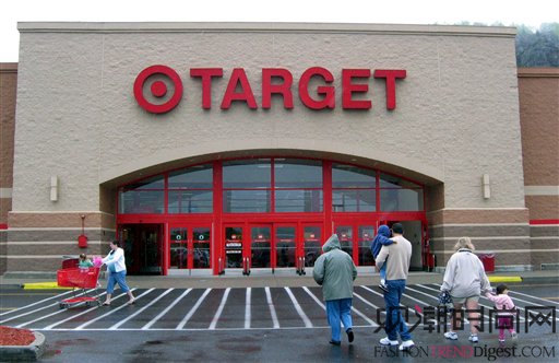 Target第二季度净收入下...
