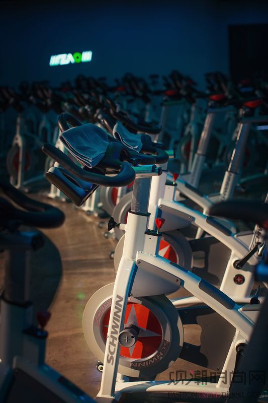 MOVEM精品健身空间 | 上海首家室内单车门店盛大开业——来一场今夏最燃的骑行派对