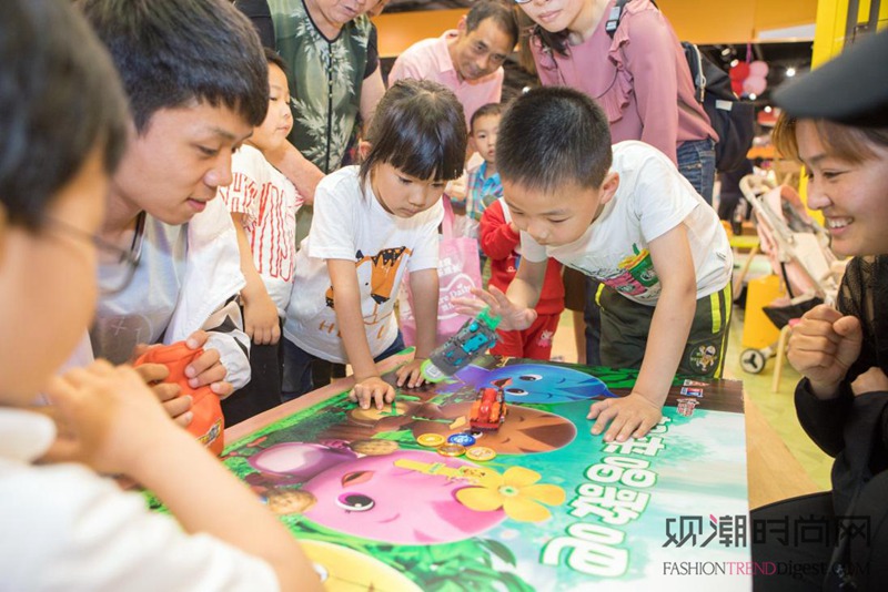 苏宁红孩子mall店将亮相 ...
