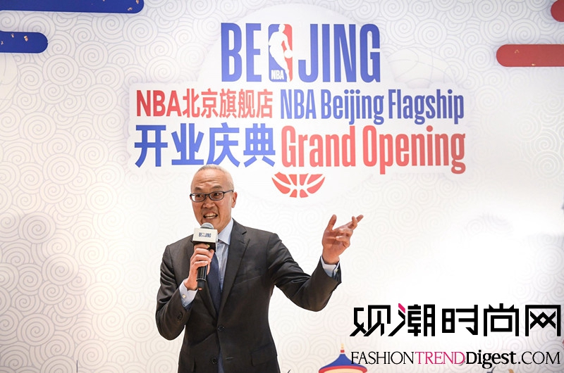 NBA北京旗舰店在王府井隆重...