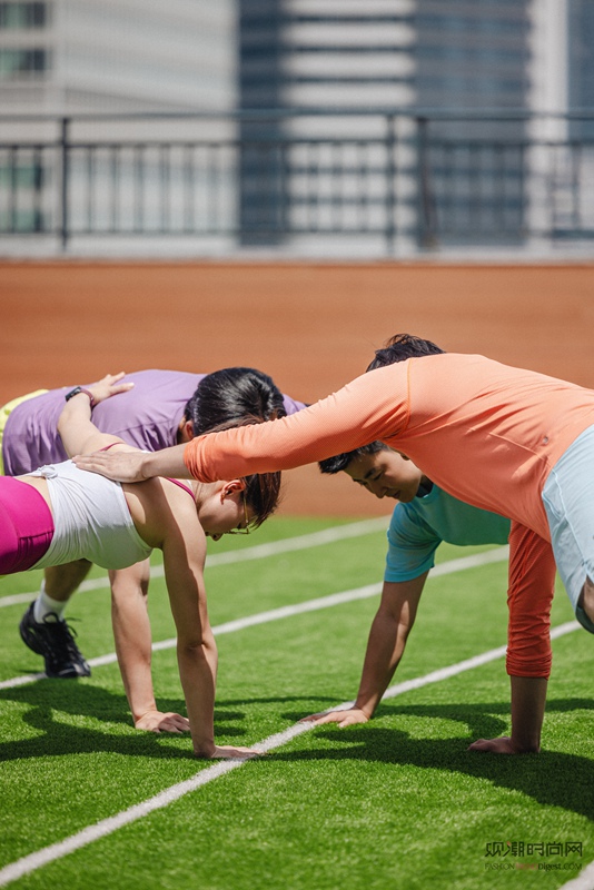 lululemon第三年发起...