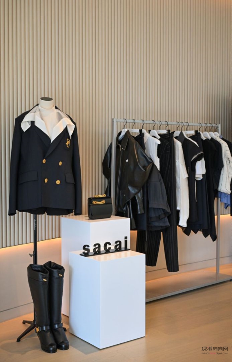 sacai 2025 ϵ