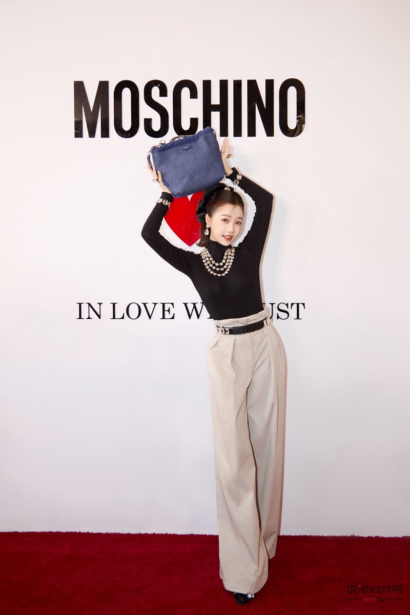 MOSCHINOϺ...