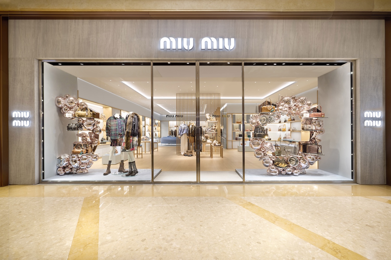 MIU MIU 澳门四季名店...