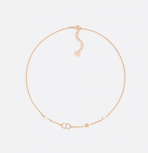 DIOR生日礼物的分寸感：用...