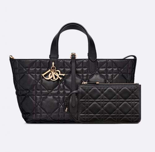 用年终奖买一只DIOR，“奢...