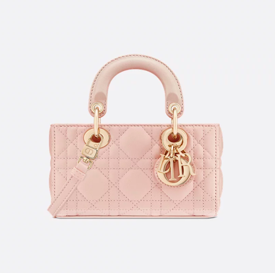 第一个Dior手袋的色彩哲学...