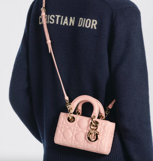 第一个Dior手袋的色彩哲学...