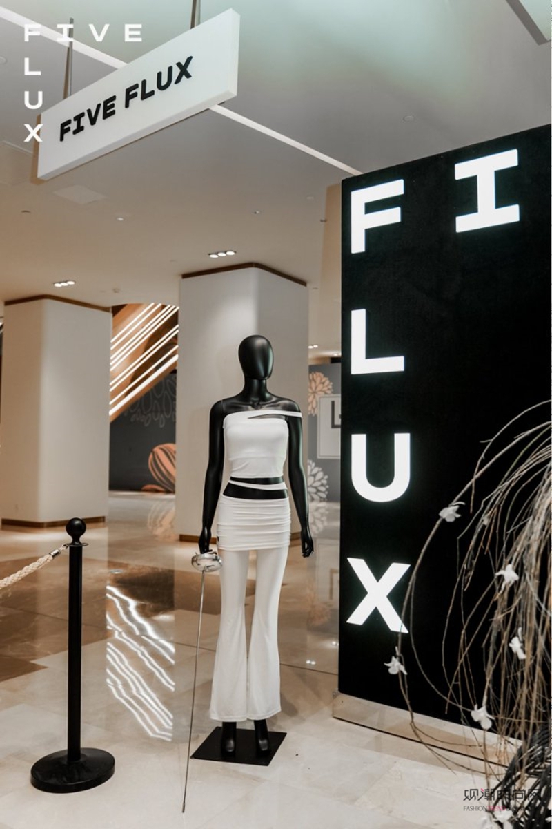 FIVE FLUX ׵...