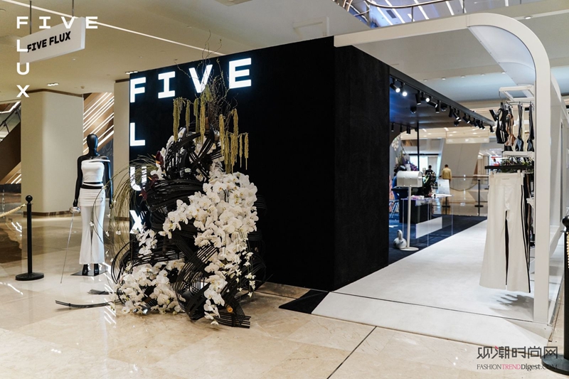FIVE FLUX ׵...