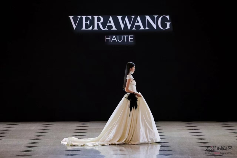 Vera Wang HAUT...