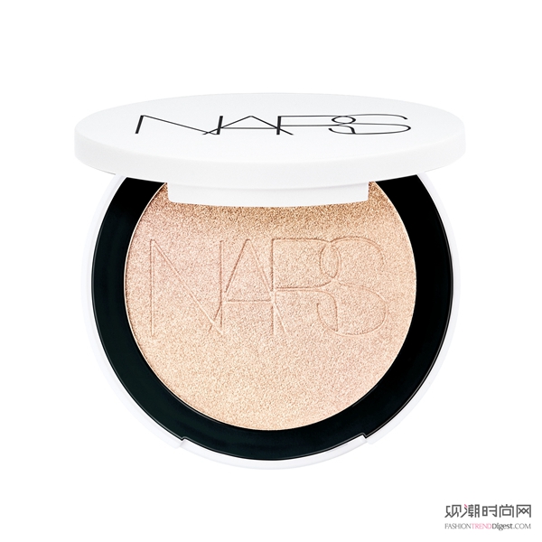 抄作业时间到！8个彩妆钉子户...