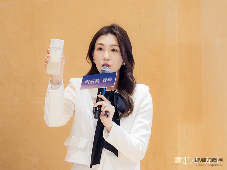 雪肌精青粹系列「触息之境」启...