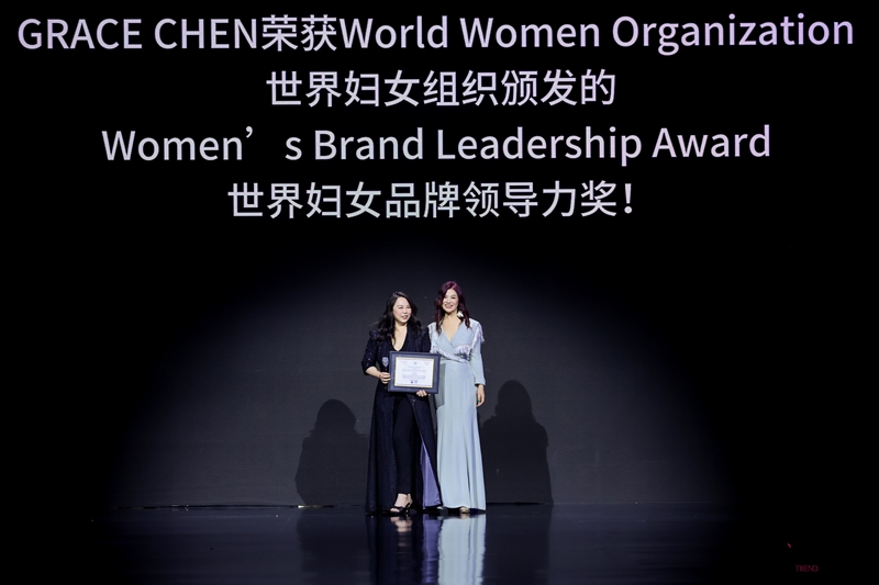 ÷����գ�19λŮ��չ�ֵ���...