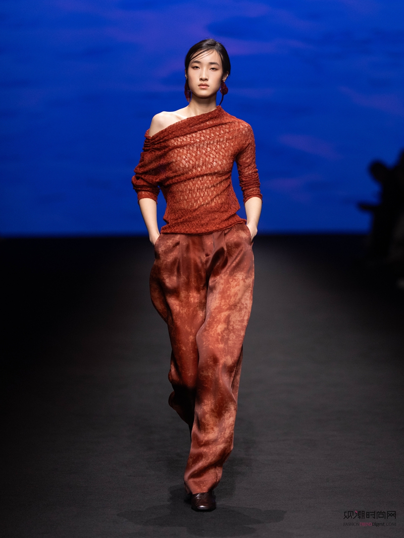 COMME MOI2026��...