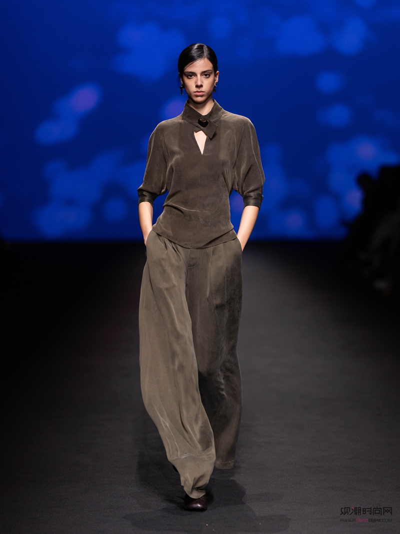 COMME MOI2026��...