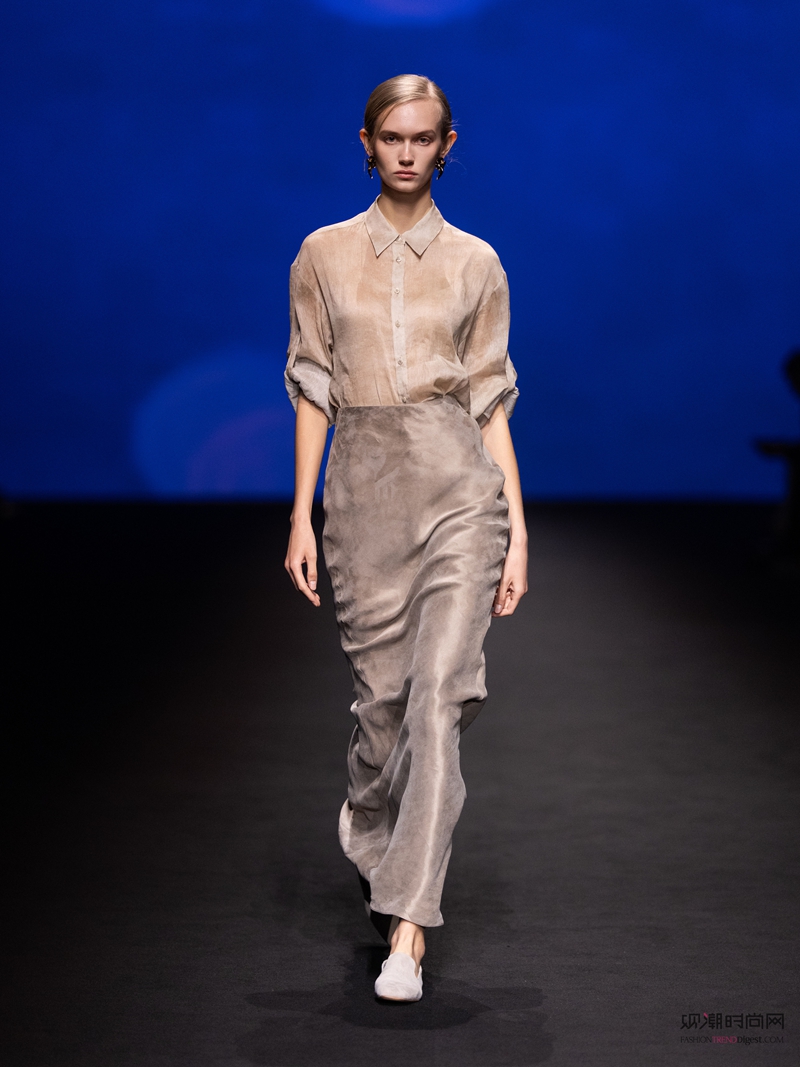 COMME MOI2026��...