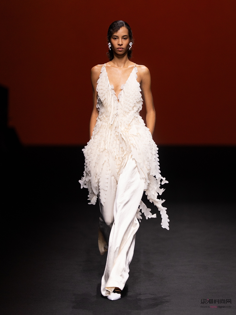 COMME MOI2026��...