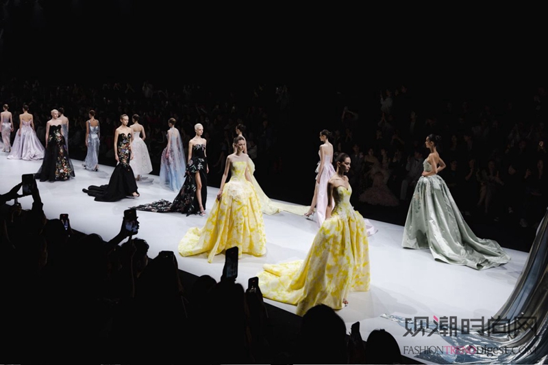 春日花园:WANG FENG...