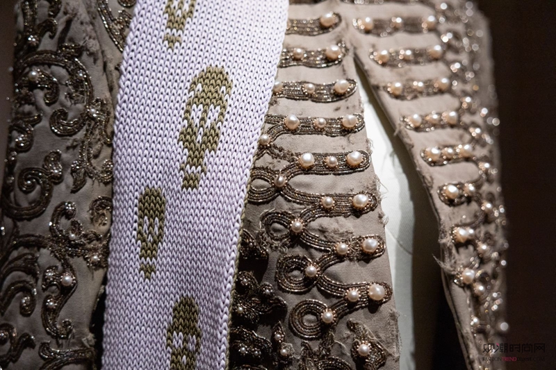 McQueen: 表象之下 ...