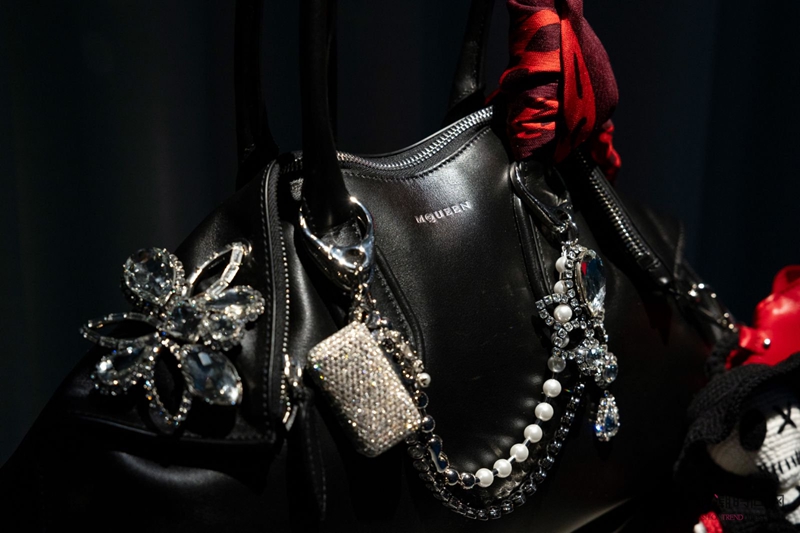 McQueen: 表象之下 ...