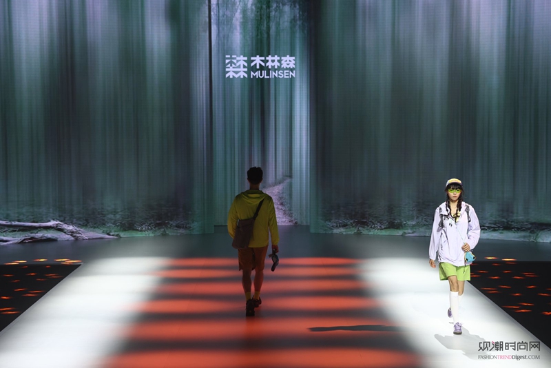 潮领全球 “衣”启新程：20...