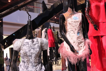 ����� ʱװ��Ұ��չ���������ʱ�г���