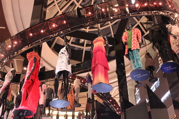 ����� ʱװ��Ұ��չ���������ʱ�г���