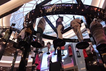 ����� ʱװ��Ұ��չ���������ʱ�г���