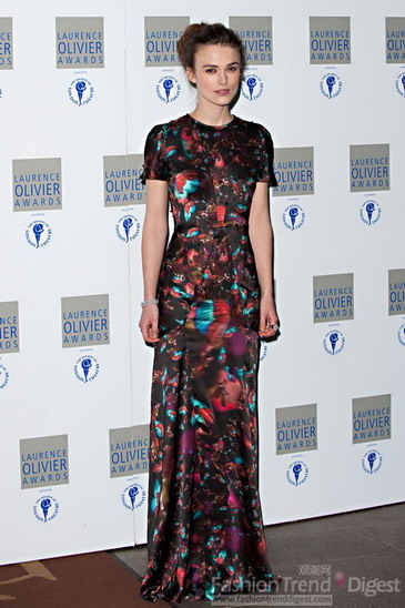P  (Keira Knightley)ĕr͑׃