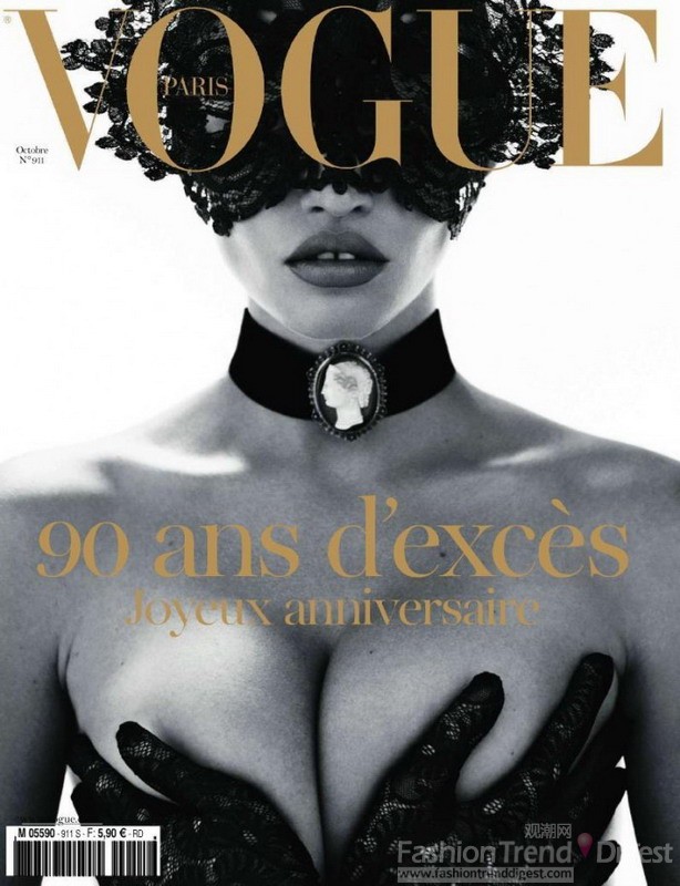 2010最给力的时尚封面：<br>
<br>
17. 劳拉•斯通 (Lara Stone)——巴黎版《Vogue》，这是巴黎版《Vogue》90周年纪念刊的封面，性感的劳拉-斯通戴着面具展现了该期杂志挑衅、神秘和充满挑战的主题。<br>
 