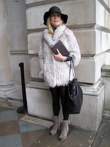 �׶�ʱװ�ܽ���