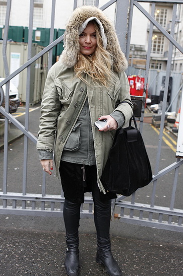 �׶�ʱװ�ܽ���