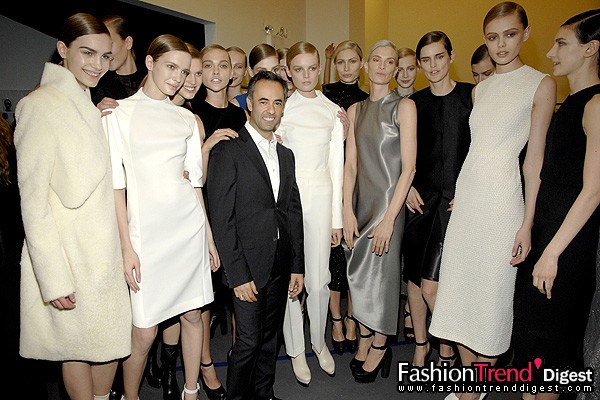 Calvin Klein Collection：<br>
 <br>
Francisco Costa with models 