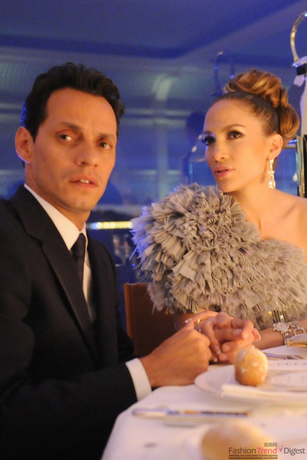 Jennifer Lopez 和Marc Anthony，都身着Gucci 